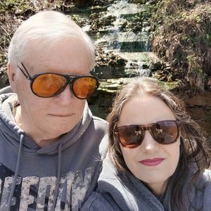 Meet your Posher, Robin